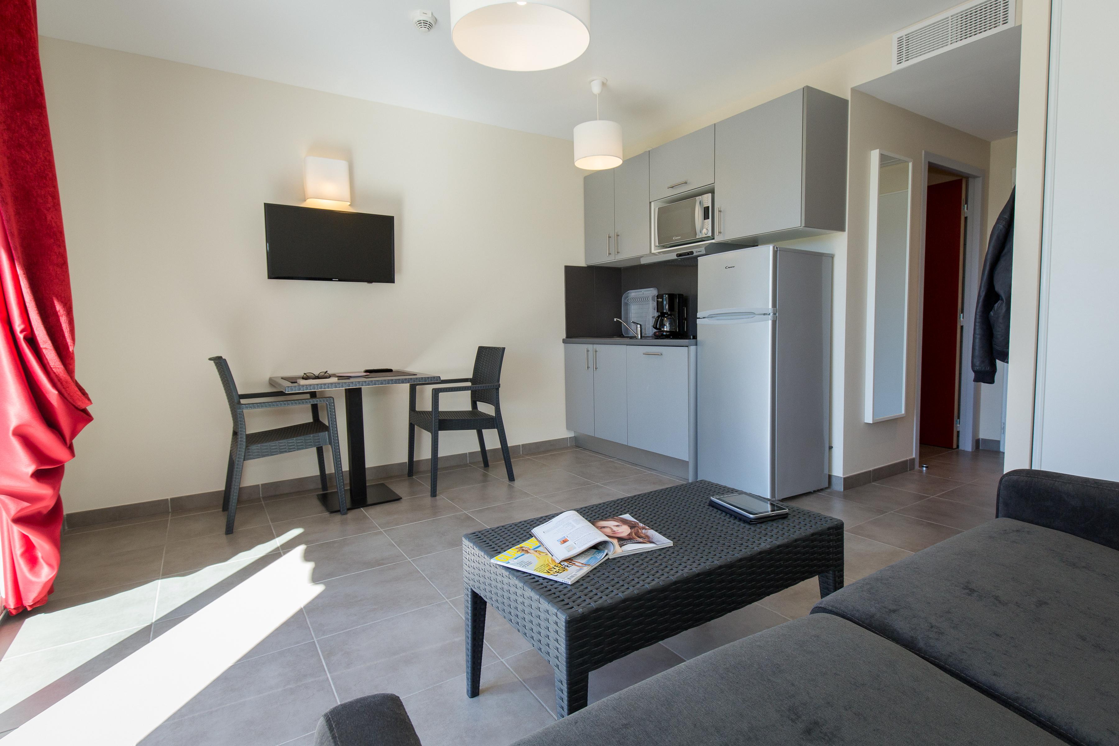 גרימו Sowell Residences Les Perles Du Golfe De Saint-Tropez מראה חיצוני תמונה