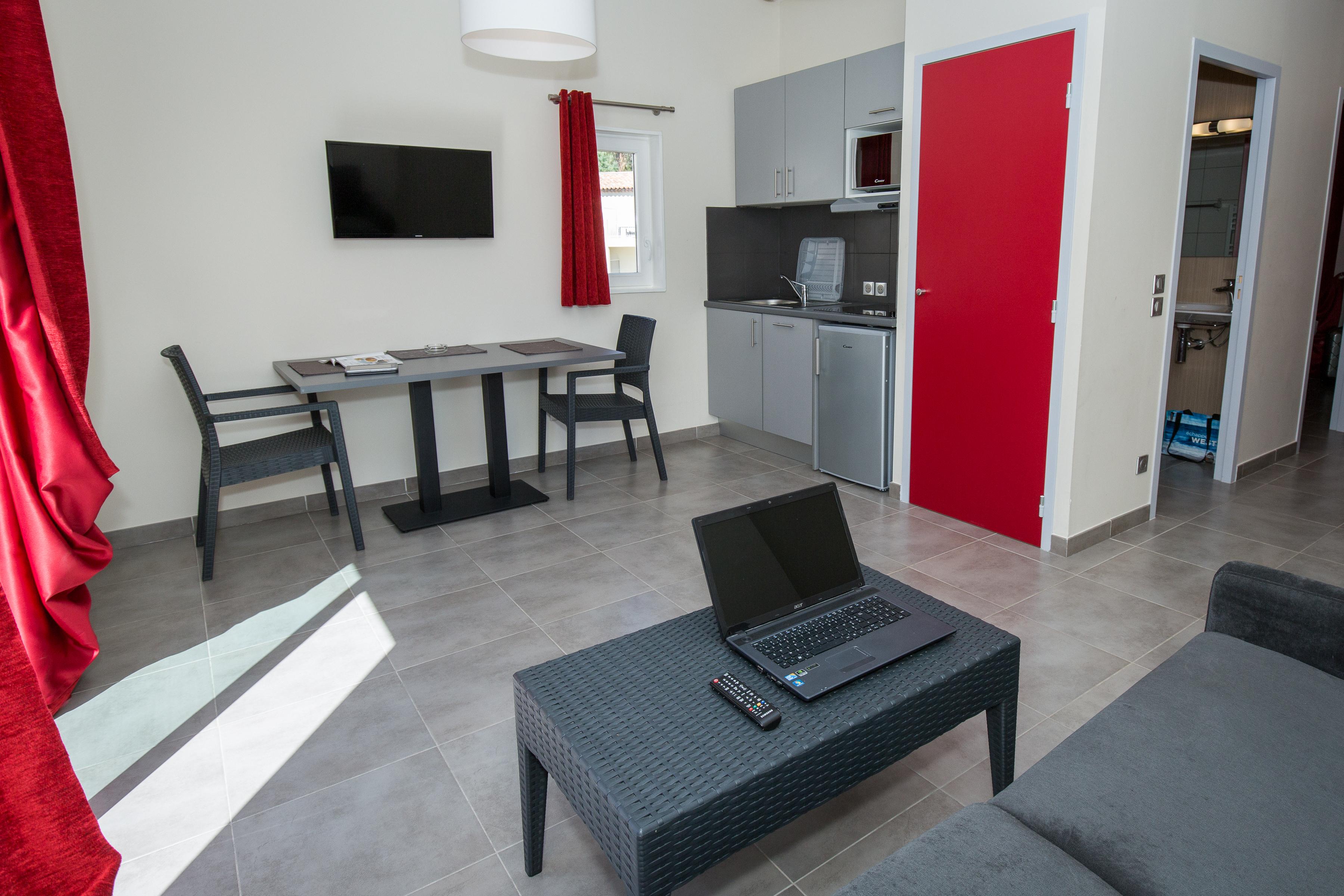גרימו Sowell Residences Les Perles Du Golfe De Saint-Tropez מראה חיצוני תמונה