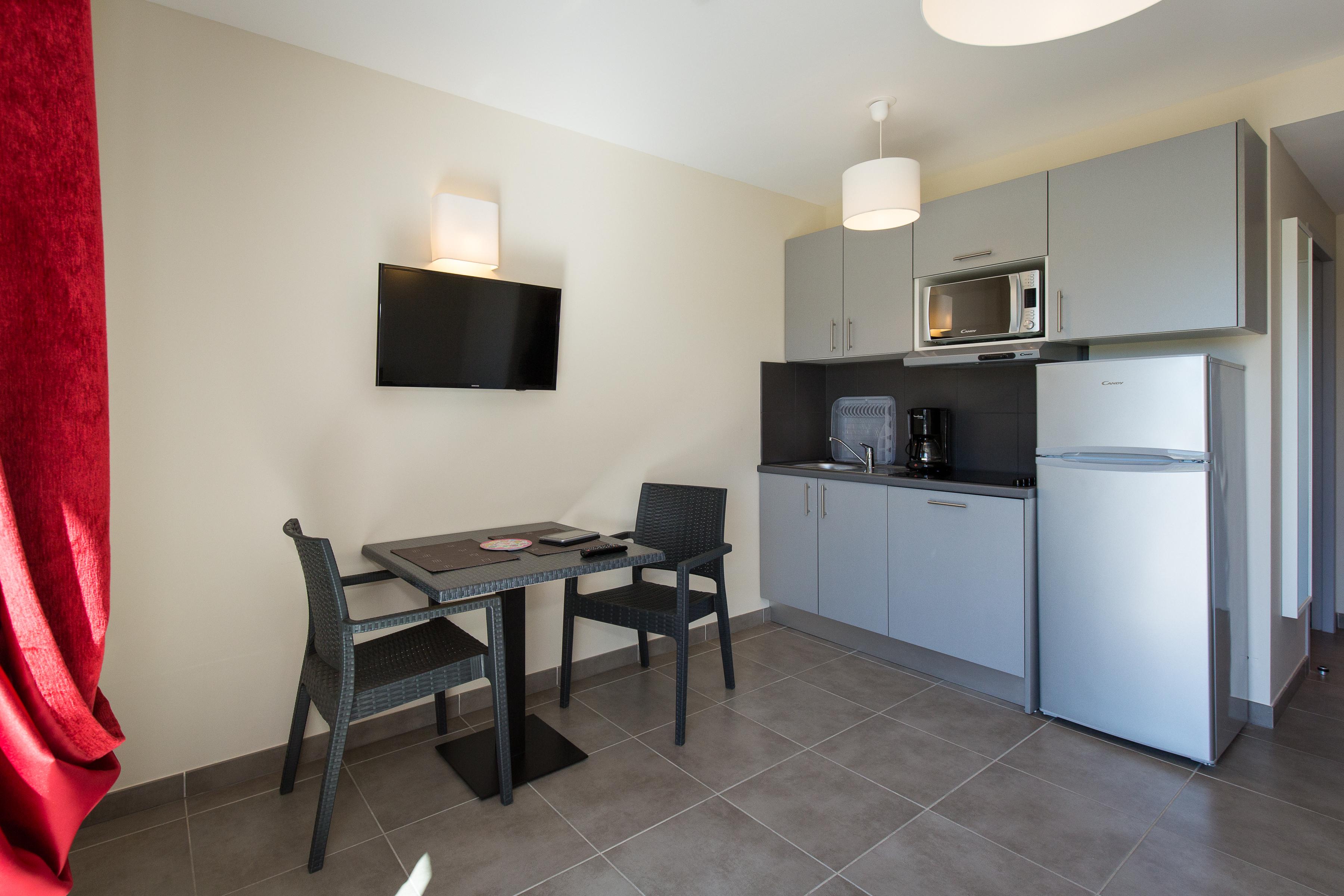 גרימו Sowell Residences Les Perles Du Golfe De Saint-Tropez מראה חיצוני תמונה