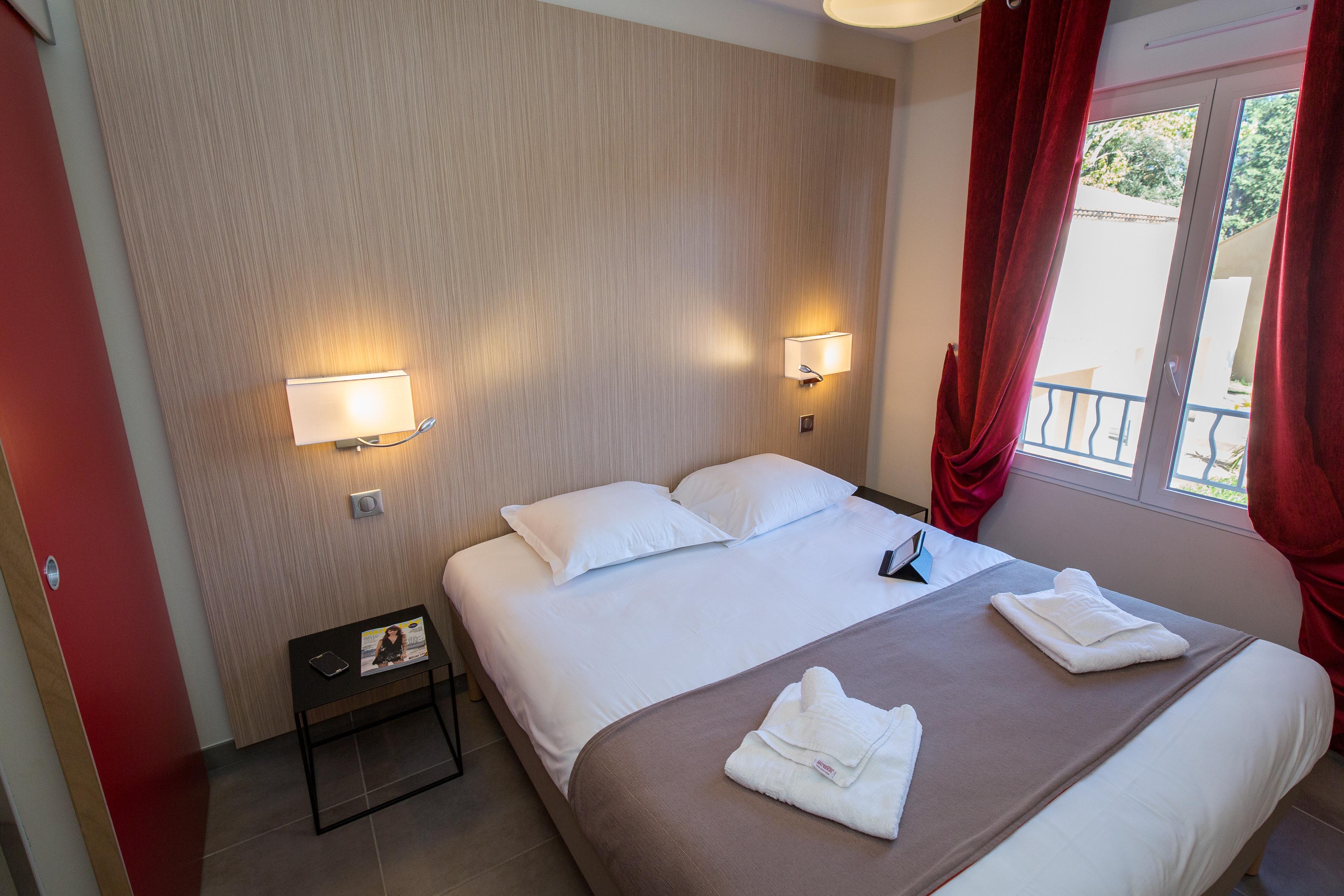 גרימו Sowell Residences Les Perles Du Golfe De Saint-Tropez מראה חיצוני תמונה