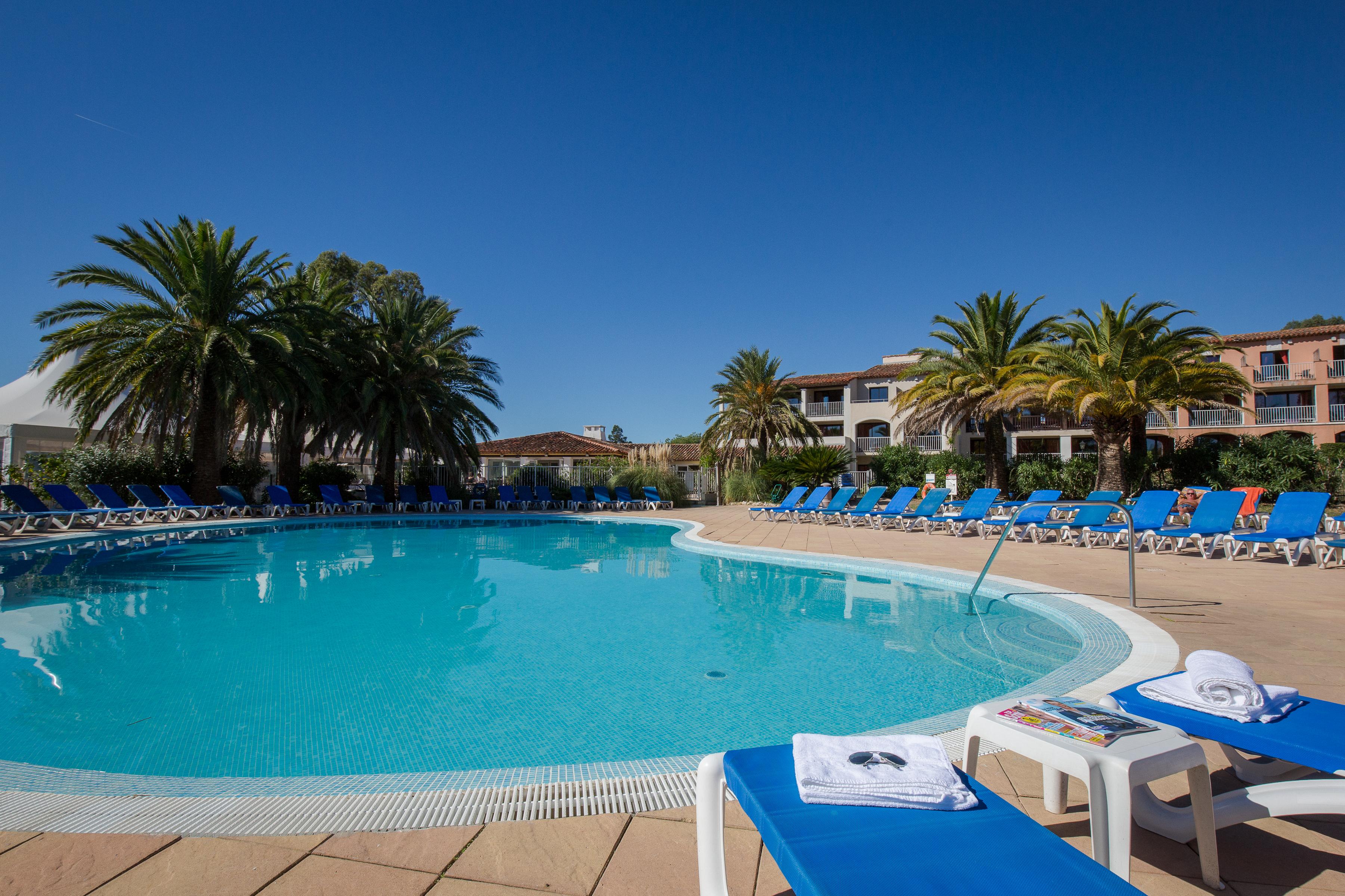 גרימו Sowell Residences Les Perles Du Golfe De Saint-Tropez מראה חיצוני תמונה