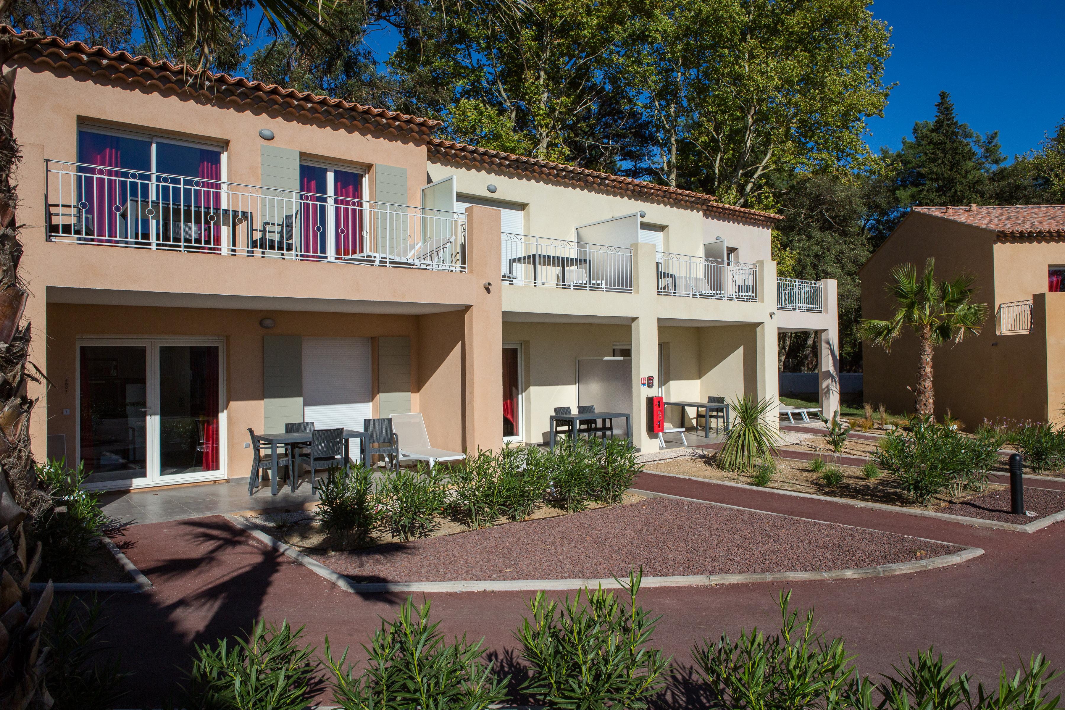 גרימו Sowell Residences Les Perles Du Golfe De Saint-Tropez מראה חיצוני תמונה