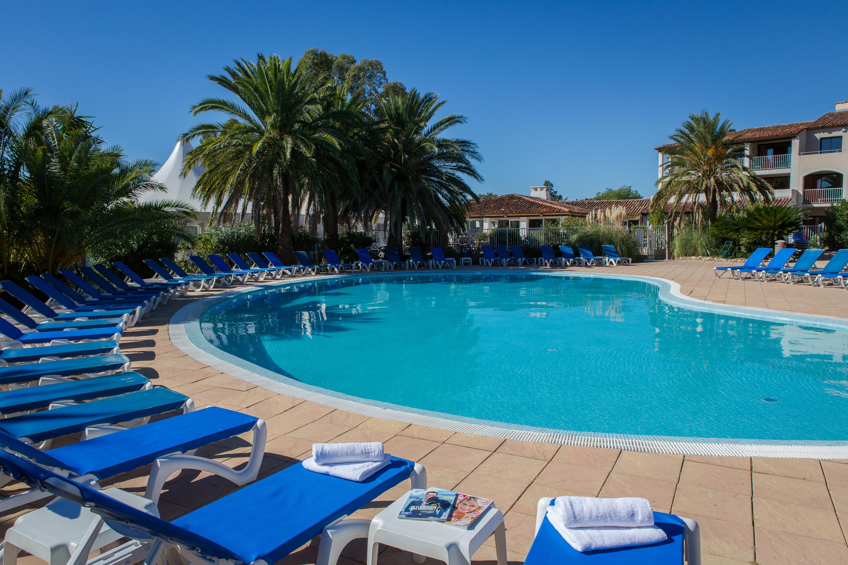 גרימו Sowell Residences Les Perles Du Golfe De Saint-Tropez מראה חיצוני תמונה