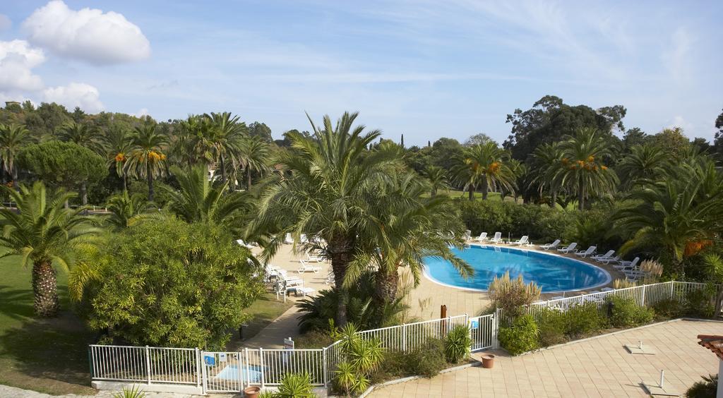 גרימו Sowell Residences Les Perles Du Golfe De Saint-Tropez מראה חיצוני תמונה