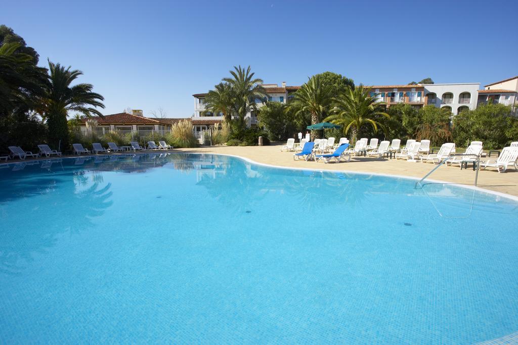גרימו Sowell Residences Les Perles Du Golfe De Saint-Tropez מראה חיצוני תמונה